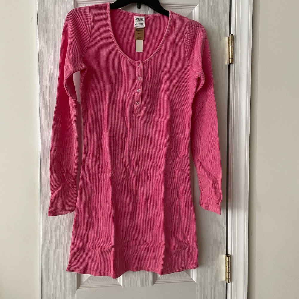 NWT PINK Victorias Secret Long Sleeve Weathered Look Henley PINK MEDIUM